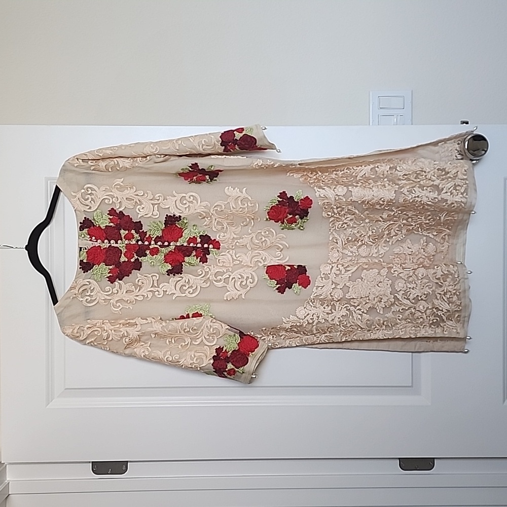 Agha Noor Cream Floral Embroidered Kurta - Large - NEW